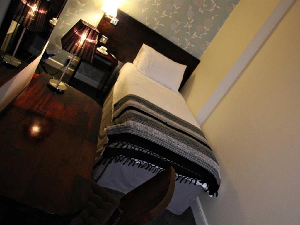 Single Room,1208742454:JPEG